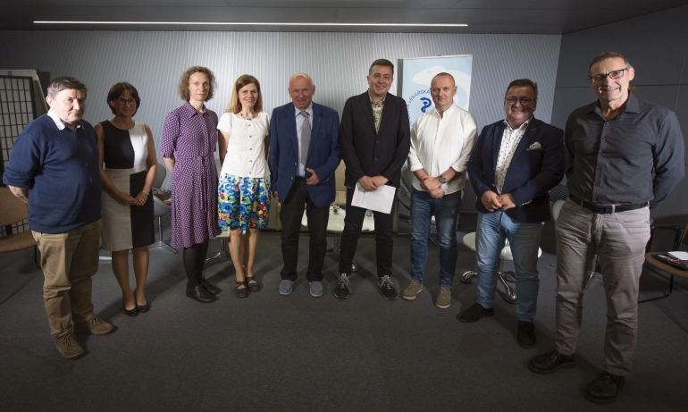 11.6.2025 - XLIX. SETKÁNÍ CLUBU JEP Dárcovství krve, tkání a buněk – psychosociální, etické a právní otázky
